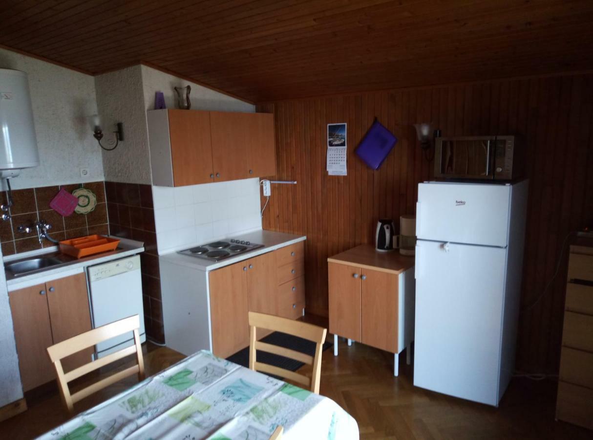 Apartmani Branka ซริกเวนิซา ภายนอก รูปภาพ